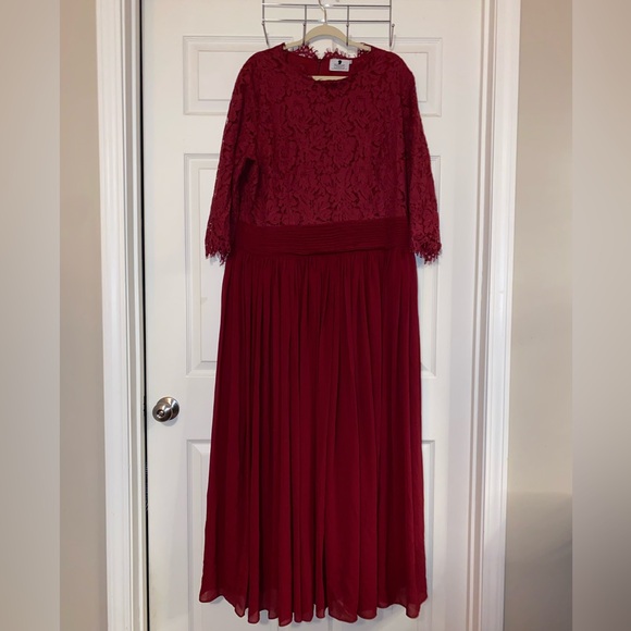 Dainty Jewells Dresses & Skirts - Dainty Jewells Red Lace Dress